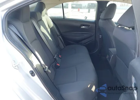 2021 Toyota Corolla Le z USA, uszkodzony, nr VIN 5YFEPMAE5MP244872